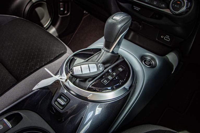 Used Nissan Juke VE71YTX 9