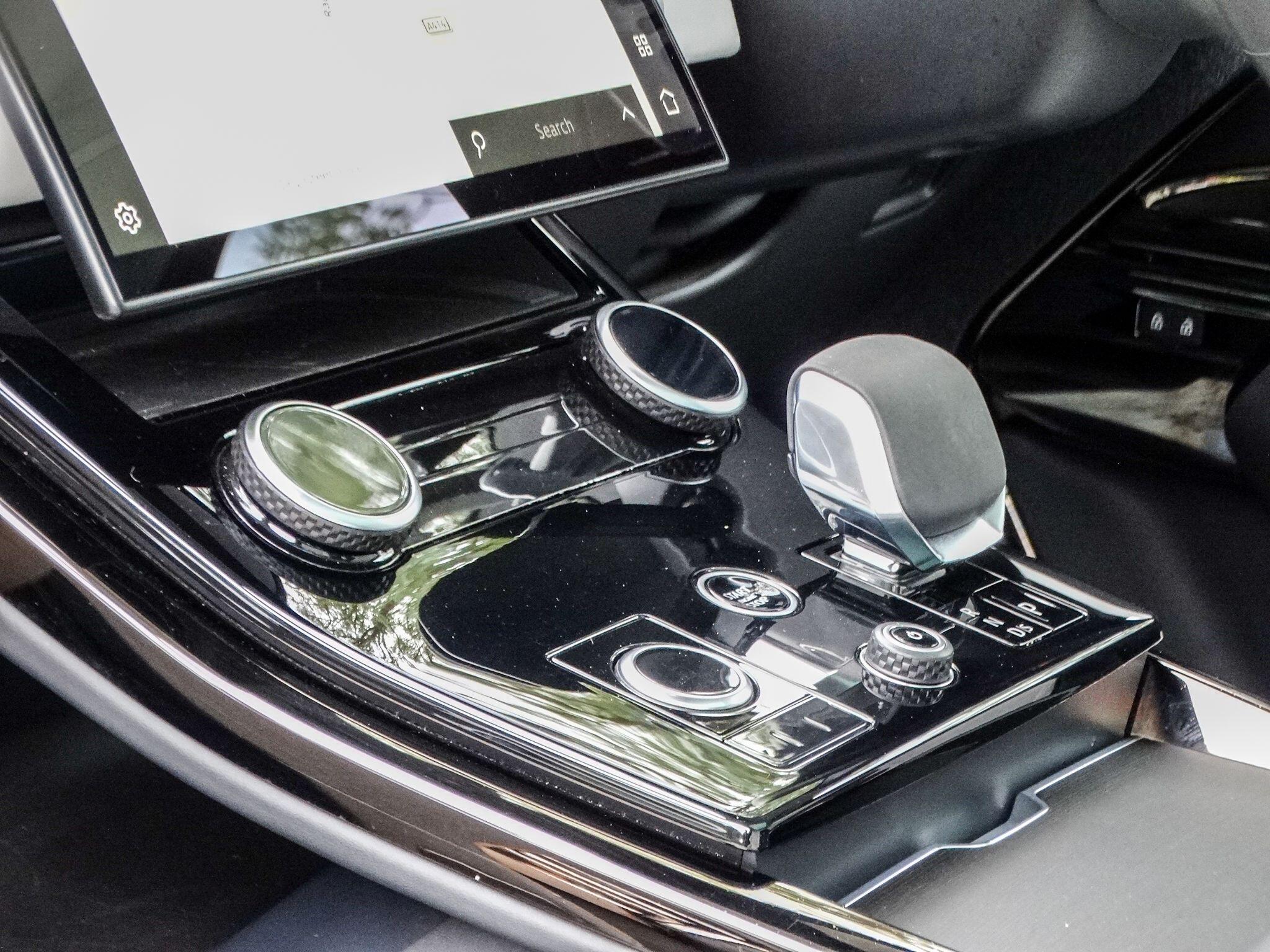 Land Rover Range Rover Sport 3.0 D300 MHEV Autobiography Auto 4WD Euro 6 (s/s) 5dr — photo 18