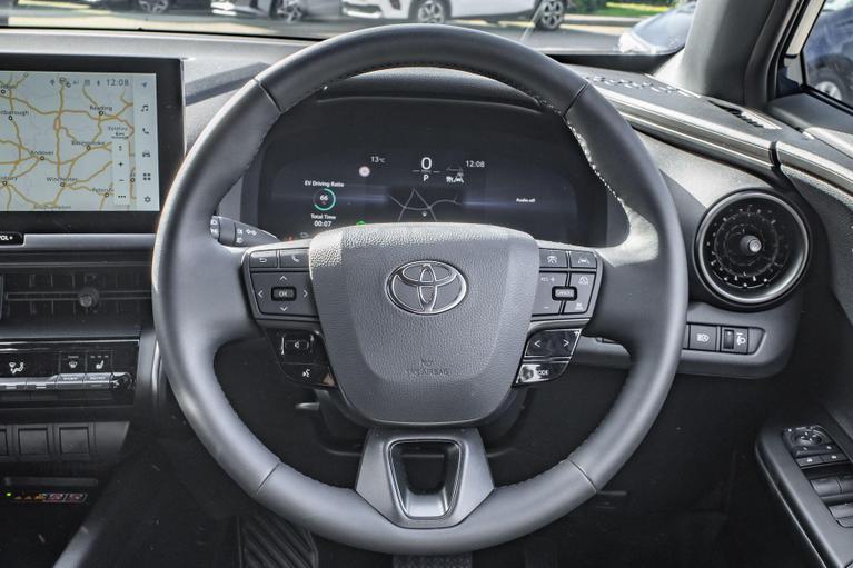 Used Toyota C-HR WU75FZC 13