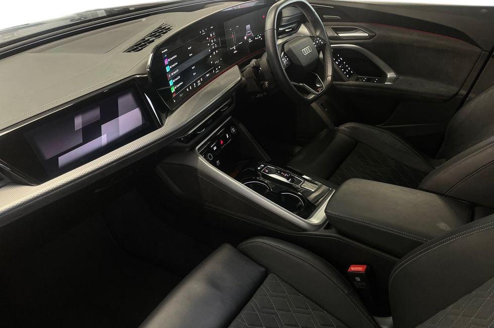 Audi Q5 Photo at-c19361ff62f748b4b984de1795bb0051.jpg