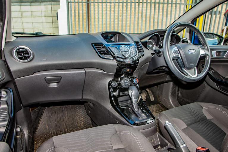 Used Ford Fiesta YH15UEJ 12