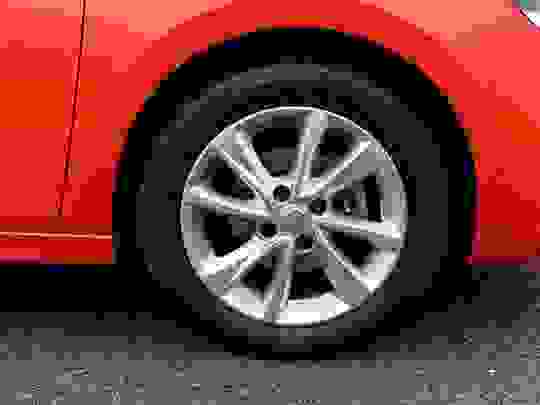 Vauxhall Corsa Photo at-c1e0a35a6fcc43088733b63e011936d5.jpg