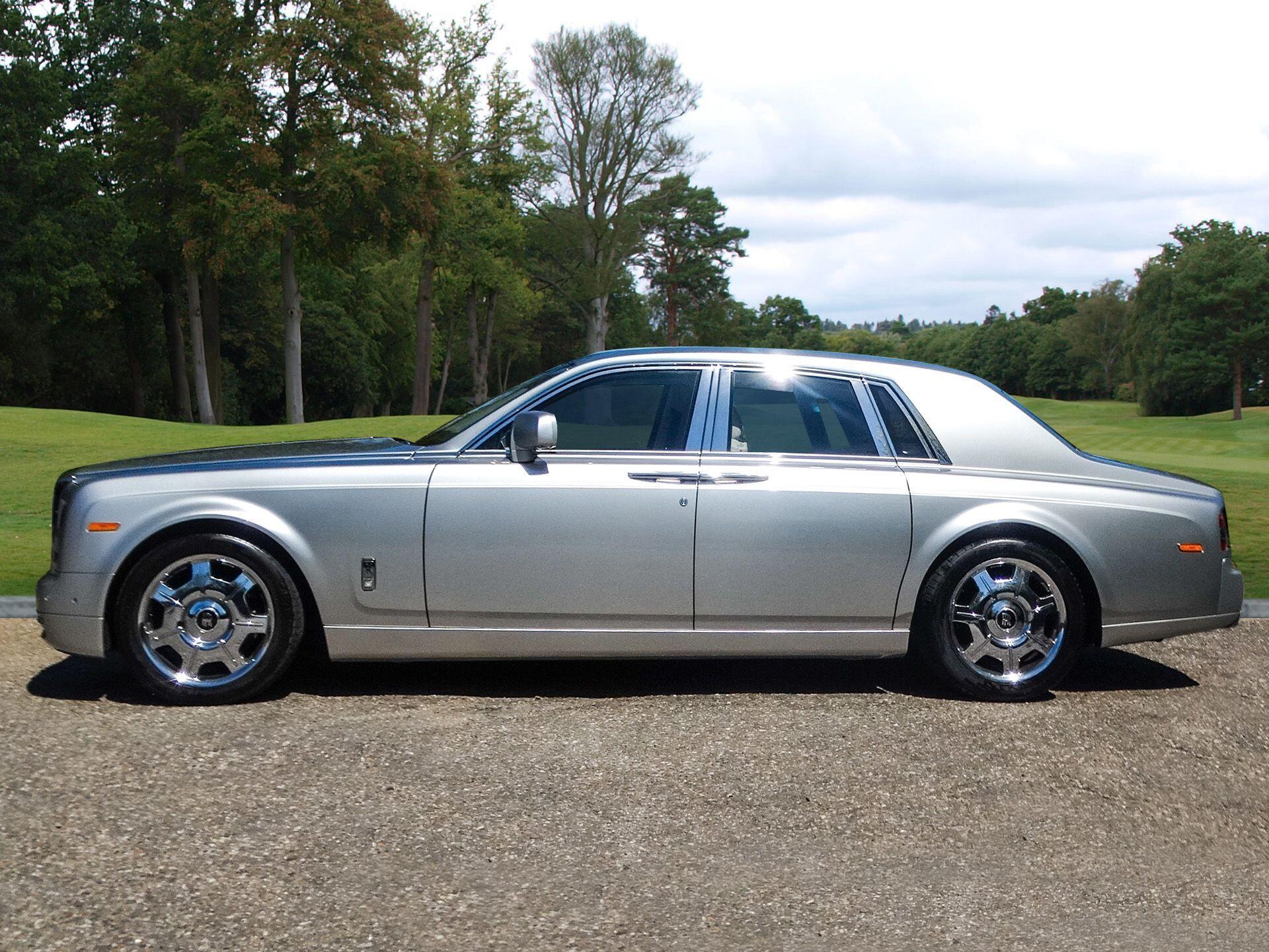 Rolls-Royce Phantom 6.7 V12 Saloon 4dr Petrol Auto Euro 5 (453 bhp) — photo 2