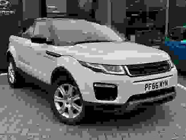 Used 2016 Land Rover Range Rover Evoque 2.0 TD4 SE Tech Auto 4WD Euro 6 (s/s) 5dr White at West Riding