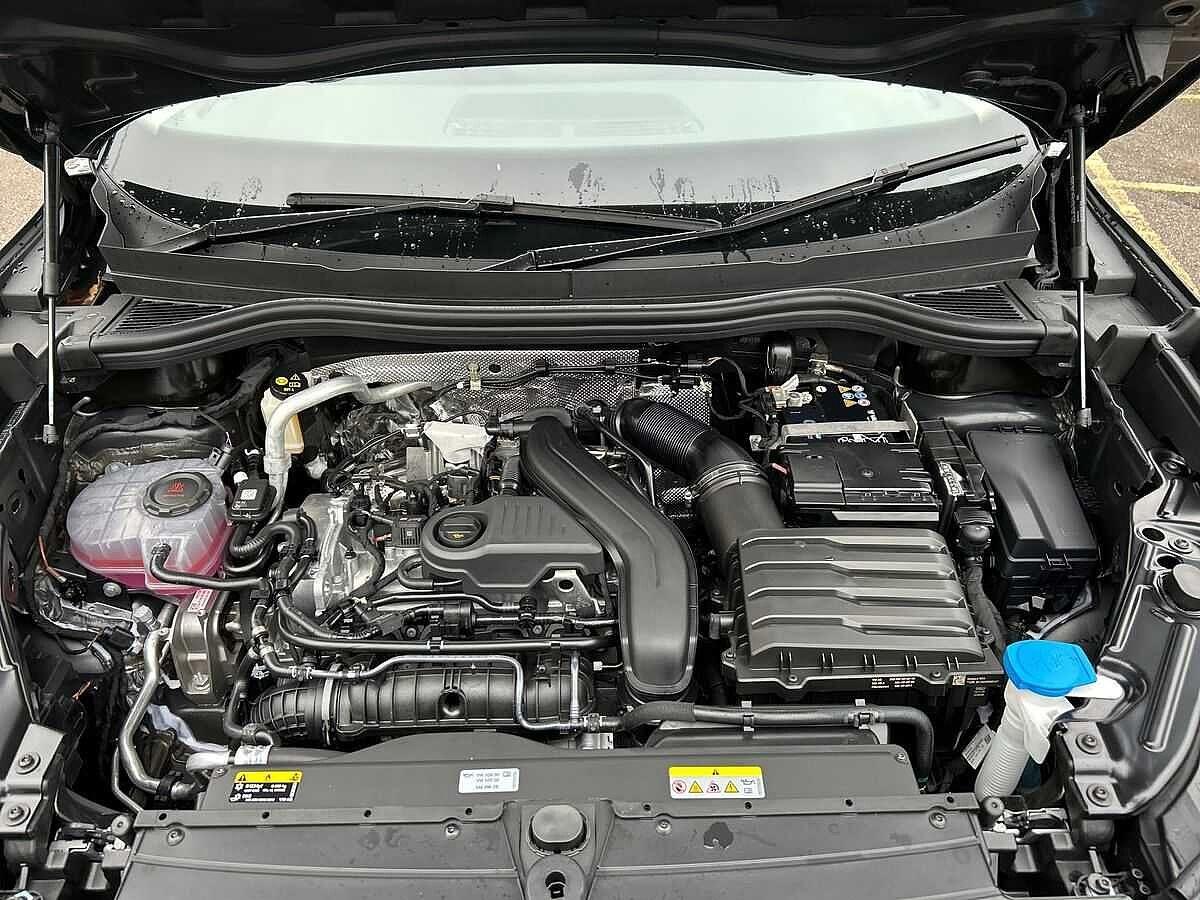 Volkswagen Tiguan Photo at-c2a1d731f79e41f4bf945208ed69accc.jpg