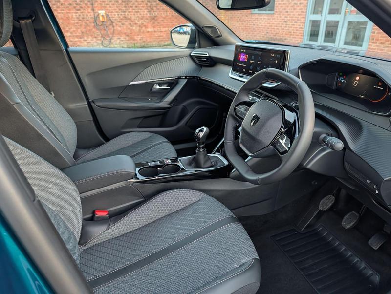 Used Peugeot 2008 202511187977563 5