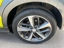 Hyundai KONA Photo 9