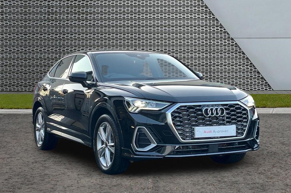 Audi Q3 Photo at-c2bd34adb03f48b2b531e1fa0914bc57.jpg