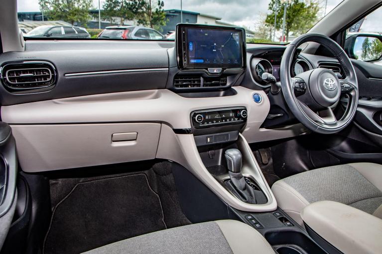 Used Toyota Yaris GK72SMO 6