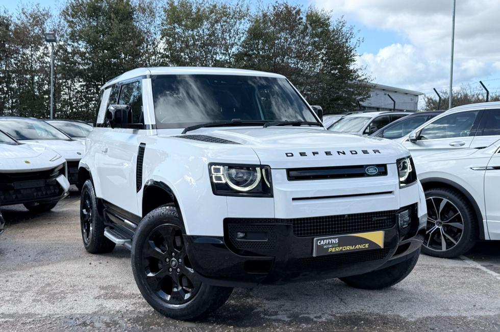 2023 Land Rover Defender — photo 1 of 5