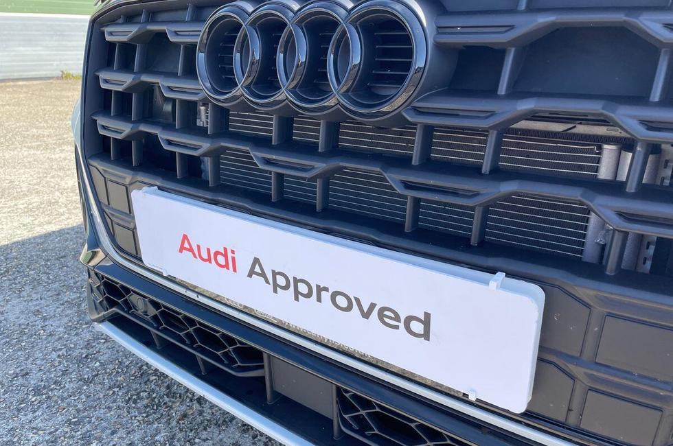 Audi Q2 Photo at-c2fc844ad0004a0fa37d9395c93fbd9b.jpg