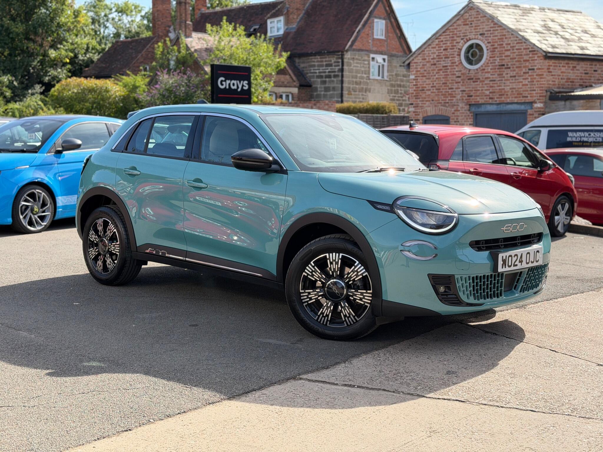 2024 FIAT 600