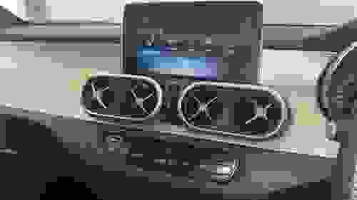 Mercedes-Benz X-Class Photo at-c336230480b346008aaba3c6da0ee8b3.jpg