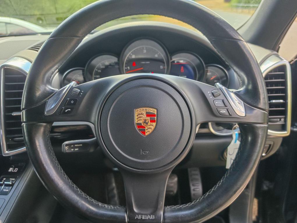 Used Porsche Cayenne LH62AAE 7
