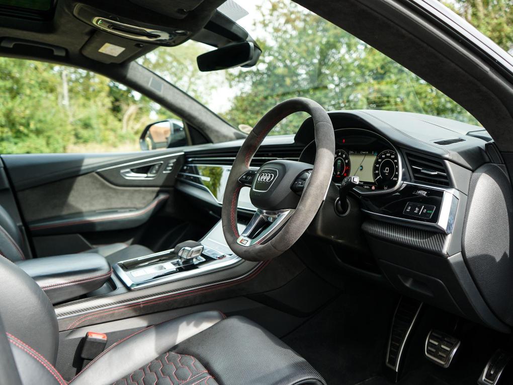 Used Audi RSQ8 DA22ULB 24