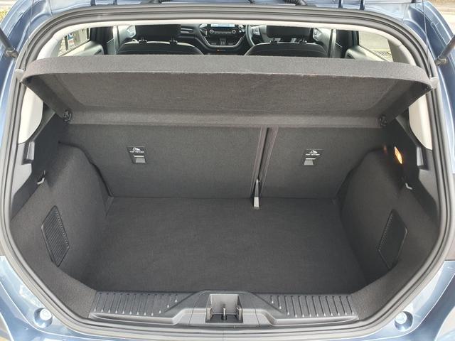 Used Ford Fiesta YR22BYY 27