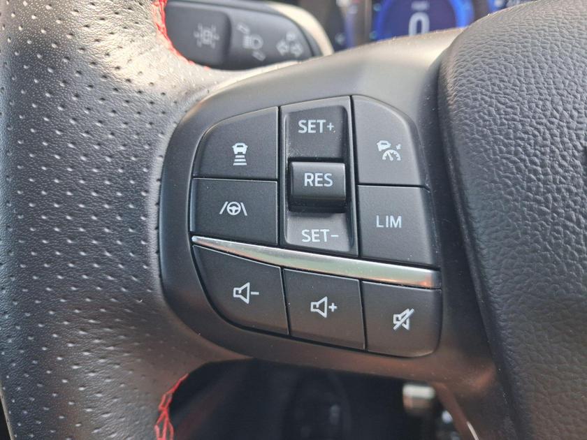 Ford Kuga Photo at-c3893281aa524cf48b0e83d0410ca748.jpg