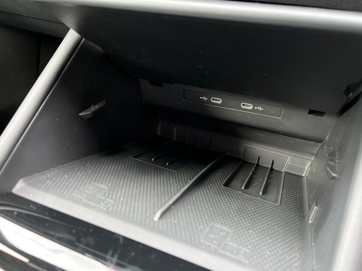 Volkswagen Tayron Photo at-c38b84d614994e0989435f9bc2f3bca1.jpg