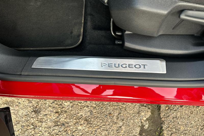 Used Peugeot 3008 LO21GFZ 21