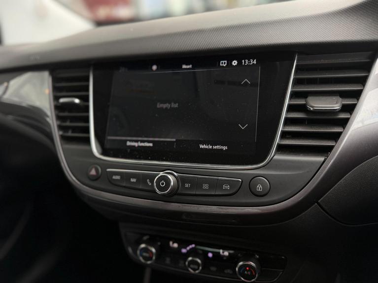 Used Vauxhall Crossland X BF69RWE 22
