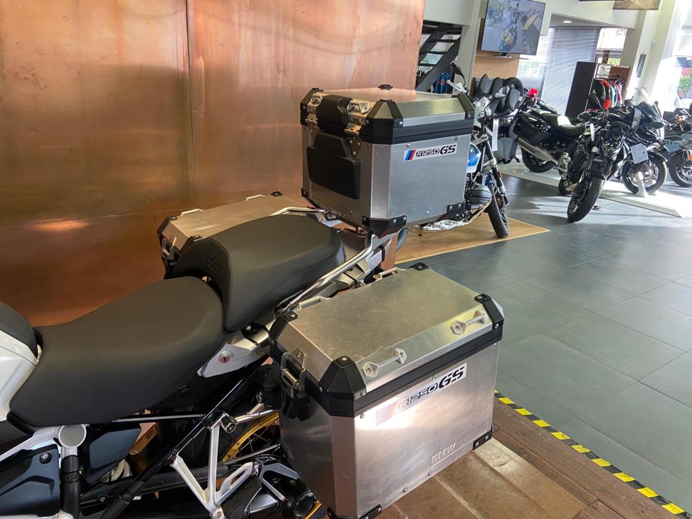 BMW R 1250 GS Photo at-c3a9d3f146e64f95a5ac6135b7d48e6e.jpg