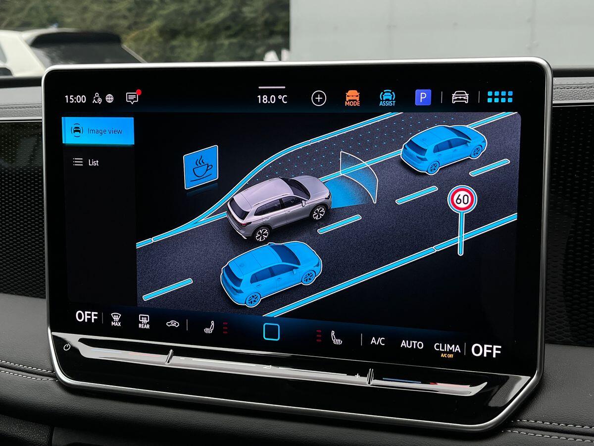 Volkswagen Tiguan Photo at-c3c14e01b4cd452abb7c0f7c39cbd0c5.jpg