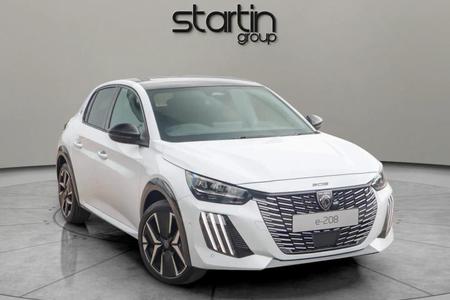 01905 PEUGEOT 208 50KWH GT PREMIUM AUTO 5DR 7.4KW CHARGER ELECTRIC 5 MILES AUTOMATIC WHITE... photo