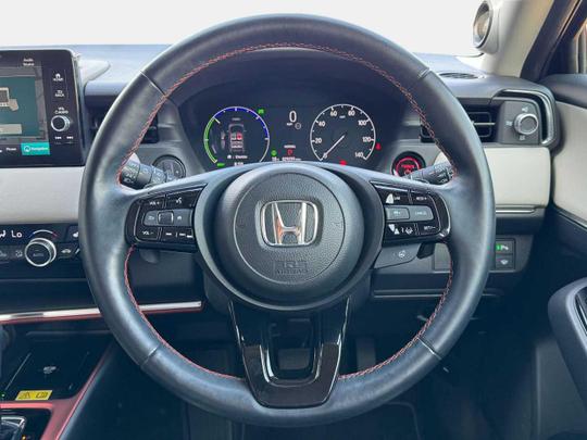 Honda HR-V Hybrid Photo at-c4172954e41a42d19307d603db28cf5f.jpg