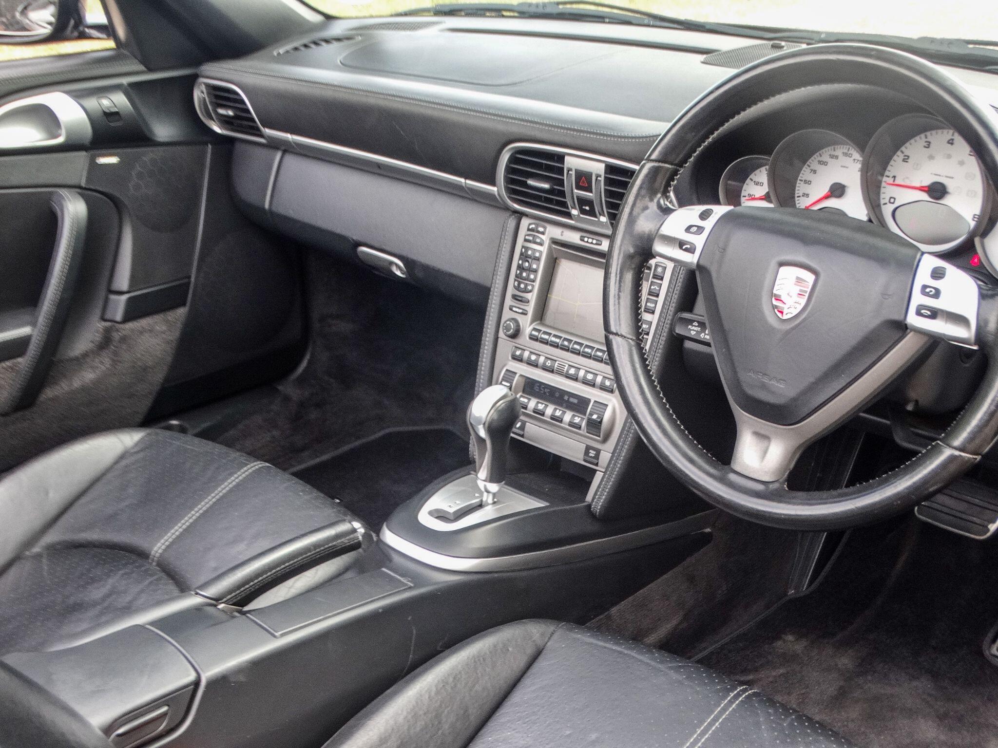 Porsche 911 3.8 997 Carrera 4S Cabriolet 2dr Petrol Tiptronic S AWD (286 g/km, 350 bhp) — photo 19