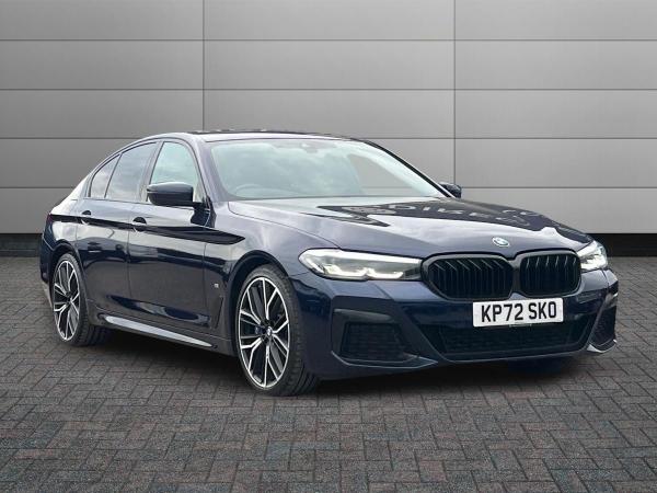 BMW 5 Series Photo at-c48998e3728d4544a6ed3858bdbe325d.jpg