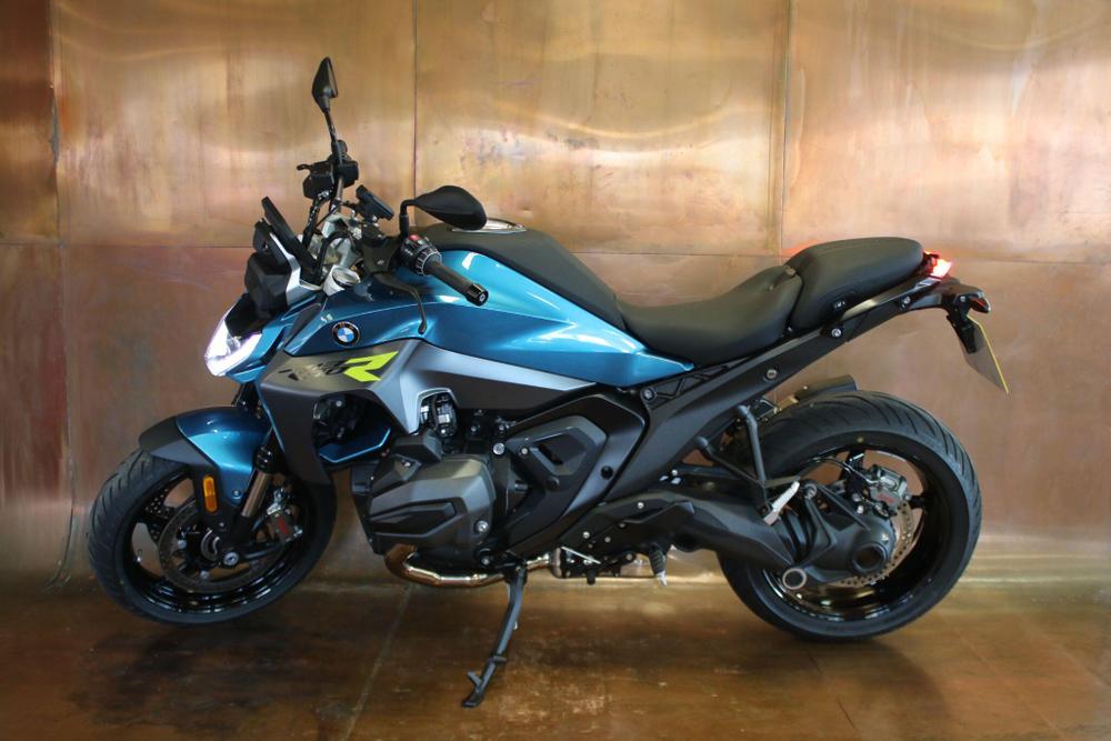 BMW R 1300 R Photo at-c4a96ff0f78a4aa384f8f1f8d8e8b868.jpg