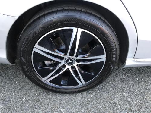 Mercedes-Benz C Class Photo at-c4b128d064bd4d109e8a879b424baefa.jpg