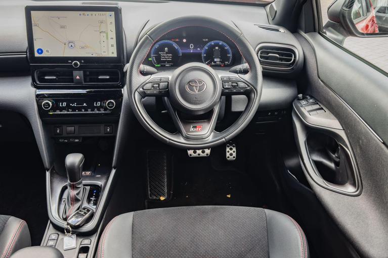 Used Toyota Yaris Cross WR75XUN 9