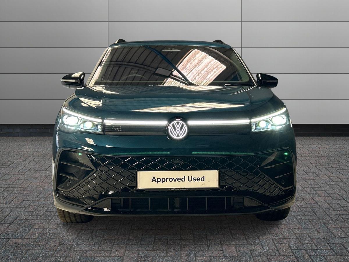Volkswagen Tiguan Photo at-c4c19e7def7d416ab9c06e73e6b64cd0.jpg