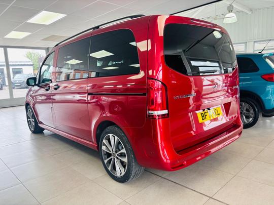 Mercedes-Benz Vito Photo at-c4c5167ba237465f923363bced95f487.jpg