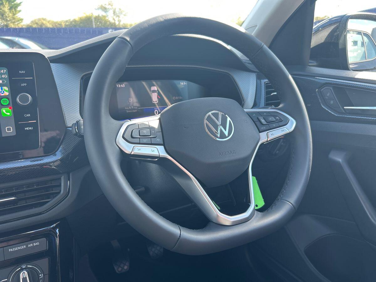 Volkswagen T-Cross Photo at-c4d5438b182f43f38a99318d621b5649.jpg