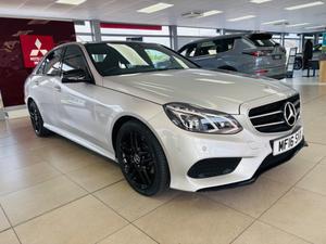 Mercedes-Benz E Class Photo 0