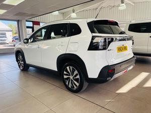 Suzuki S-Cross Photo 3