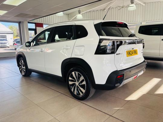 Suzuki S-Cross Photo at-c4e3a774ab9c434c9ca46266c73c3566.jpg