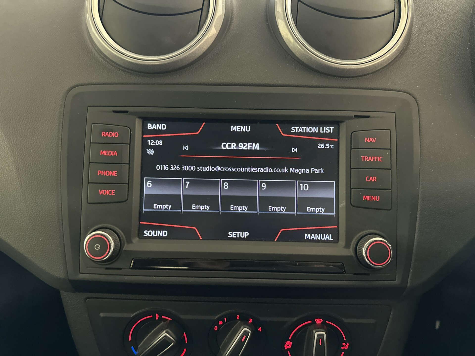 2016 SEAT Ibiza thumbnail 21