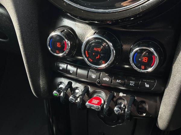 MINI Hatch Photo at-c4f68968e97941919cc724bf84e83c46.jpg