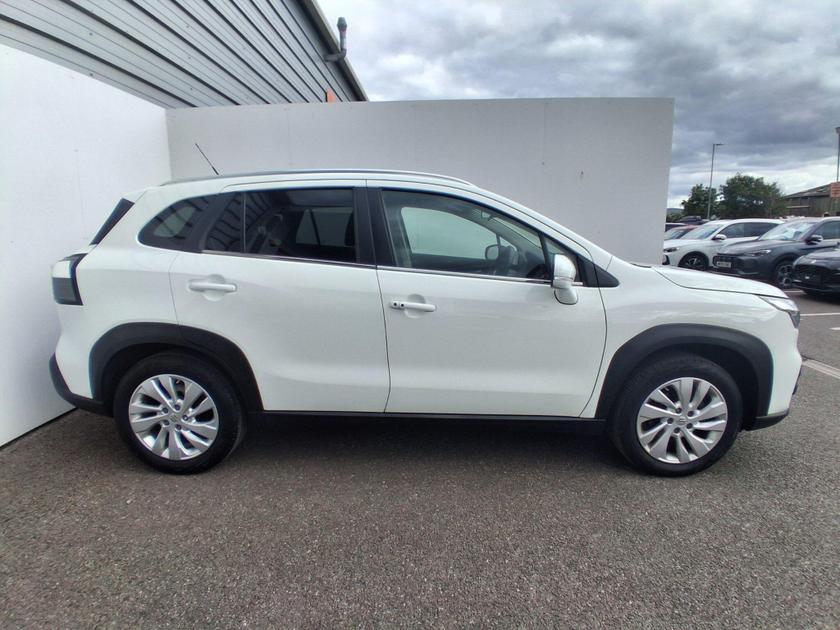Suzuki S-Cross Photo at-c507bc74b1af4b17b1b99af52200510b.jpg
