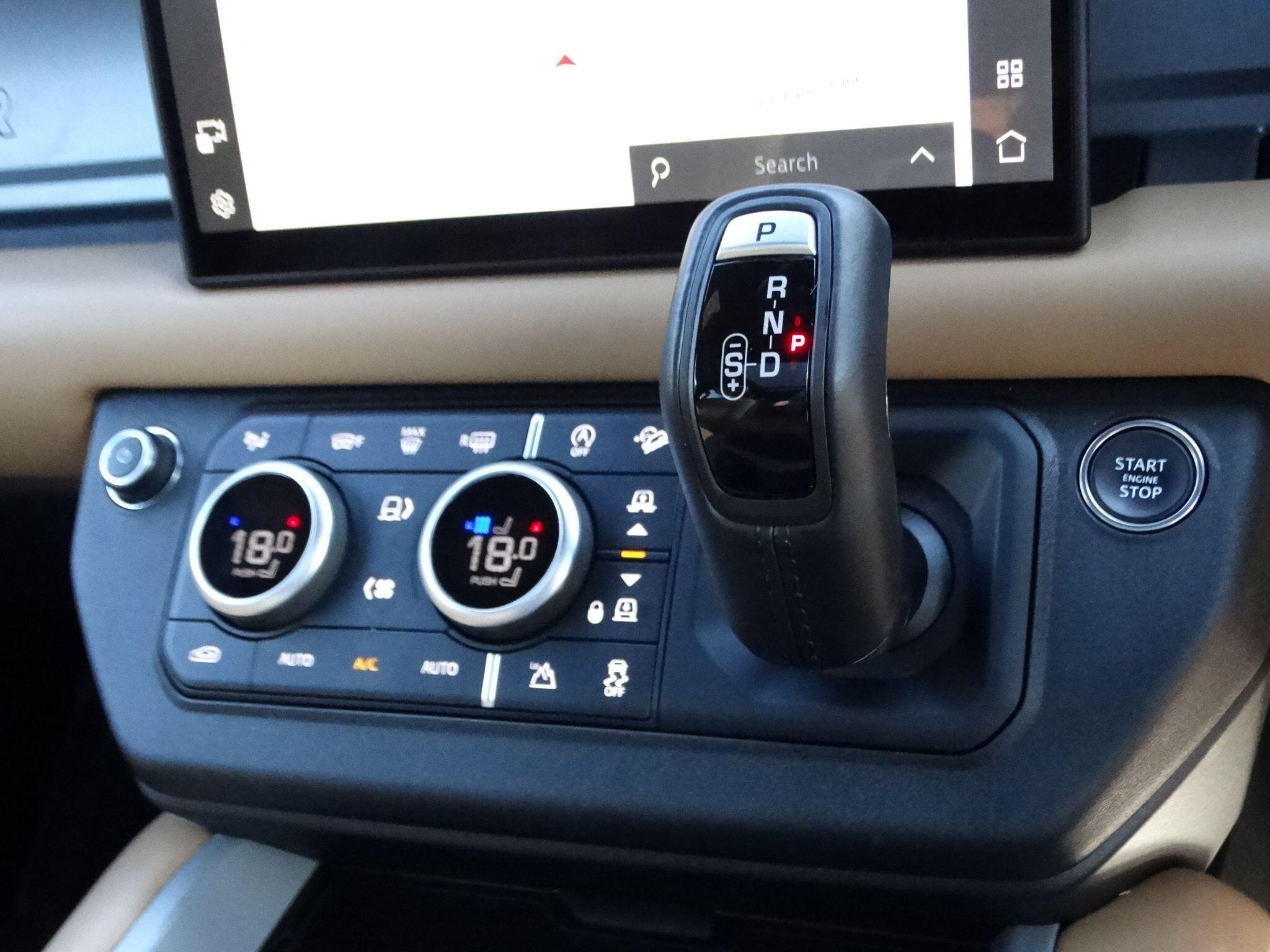 Land Rover Defender 110 5.0 P425 V8 X Auto 4WD Euro 6 (s/s) 5dr — photo 38