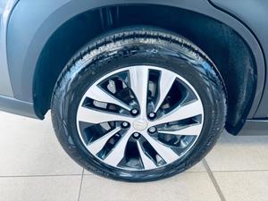 Suzuki S-Cross Photo 25