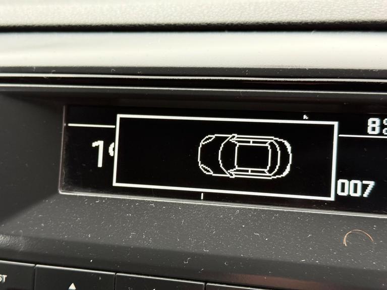 Used Vauxhall Vivaro LB70LKC 14