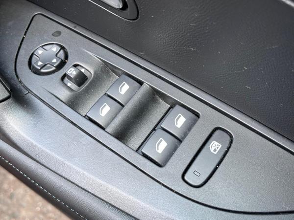 Used Peugeot E-2008 HY22RXH 46