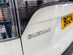 Suzuki S-Cross Photo 19