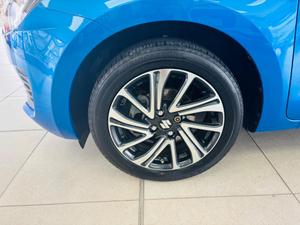 Suzuki Swift Photo 13