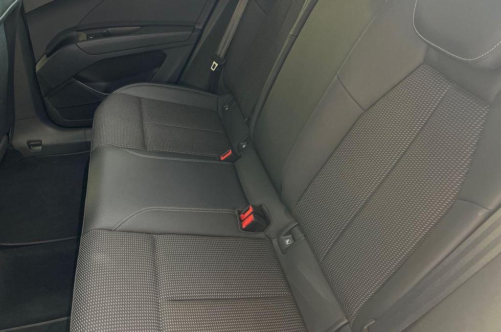 Audi Q4 Photo at-c5e68946a51342549ed4112f40d82838.jpg