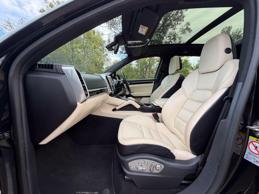 Used Porsche Cayenne W121GHT 3